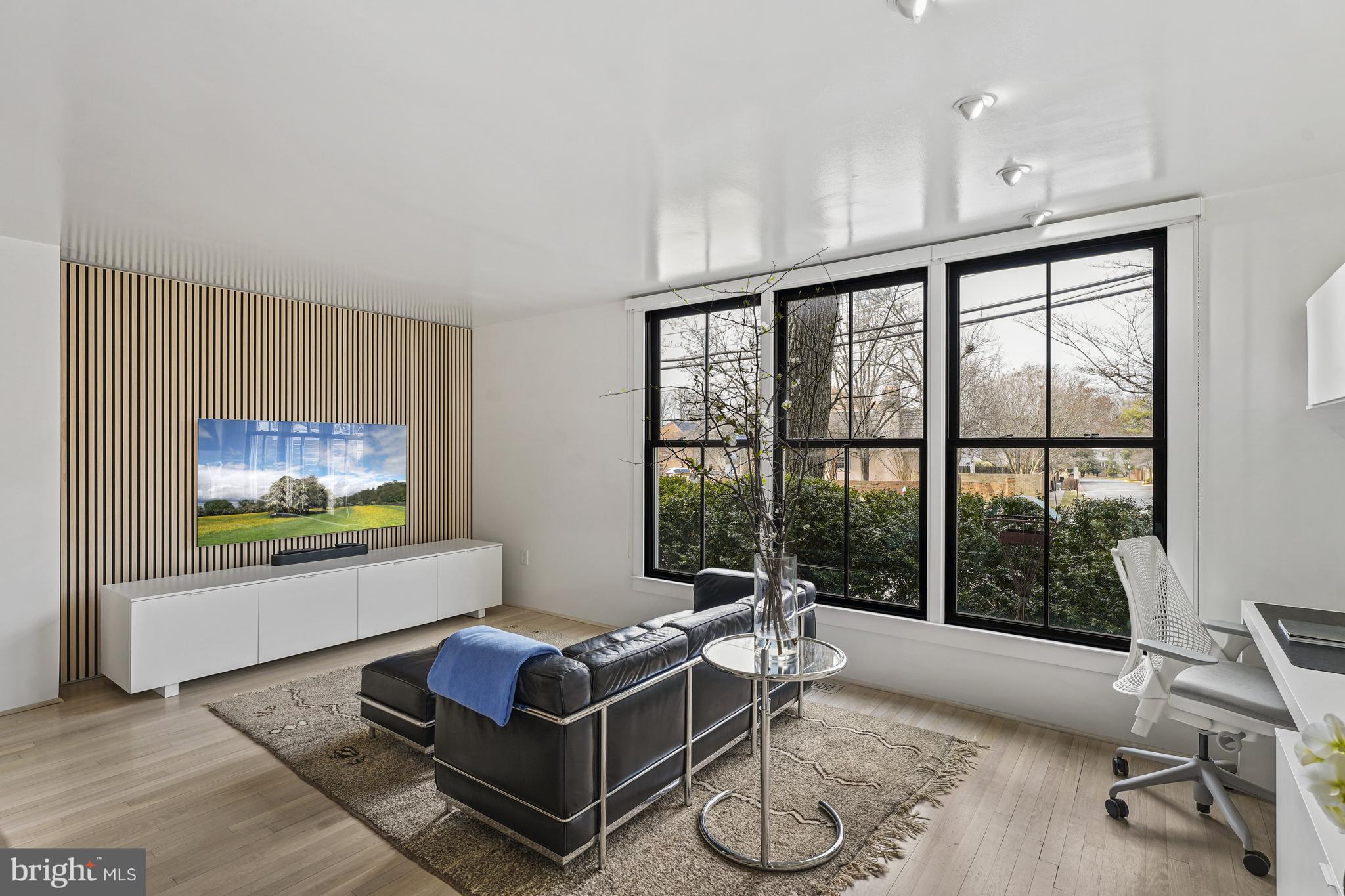 HUNTING RIDGE - Residential