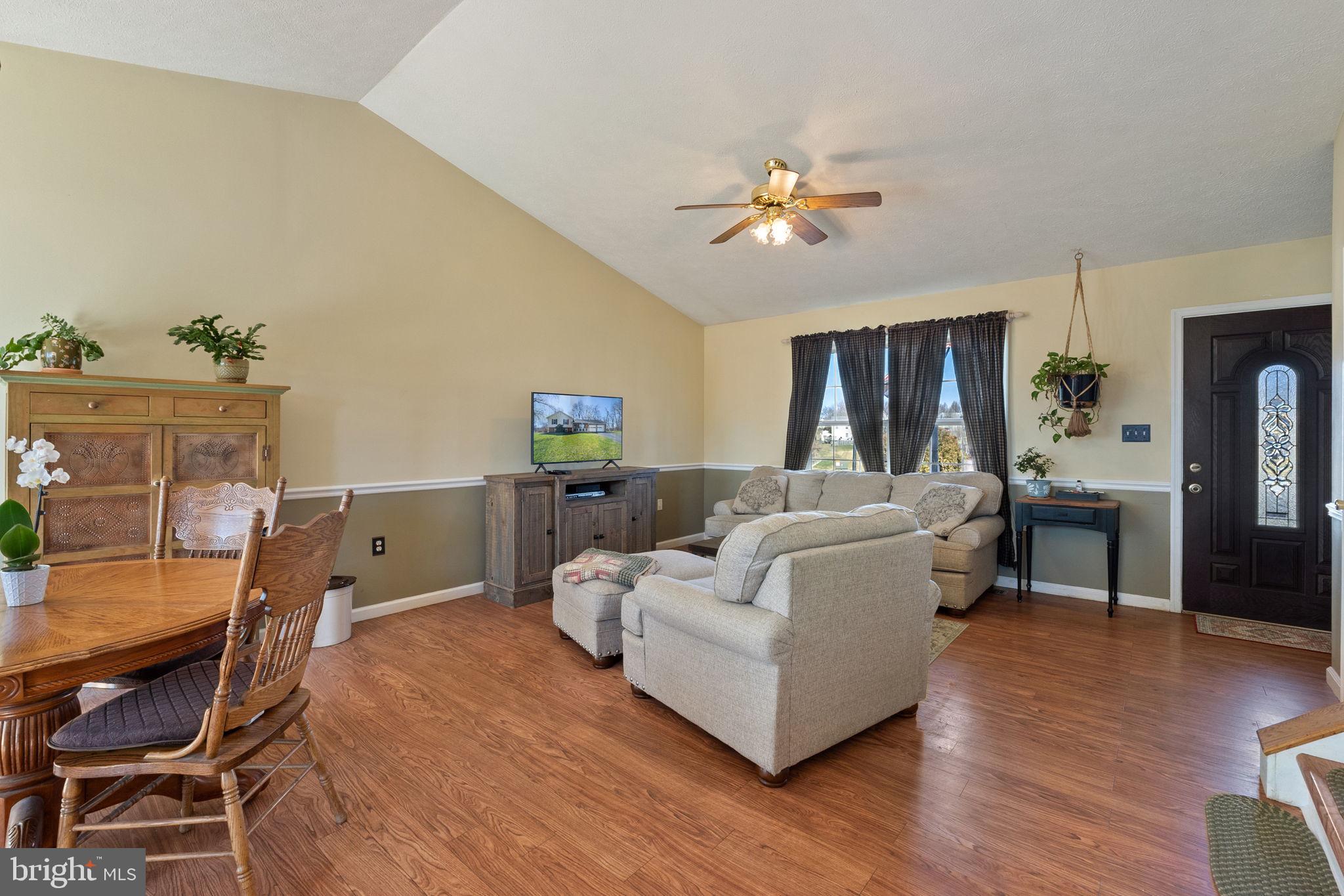 BRIAR RUN - Residential
