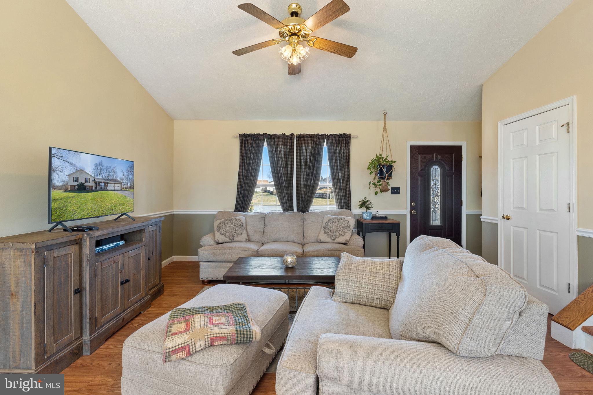 BRIAR RUN - Residential