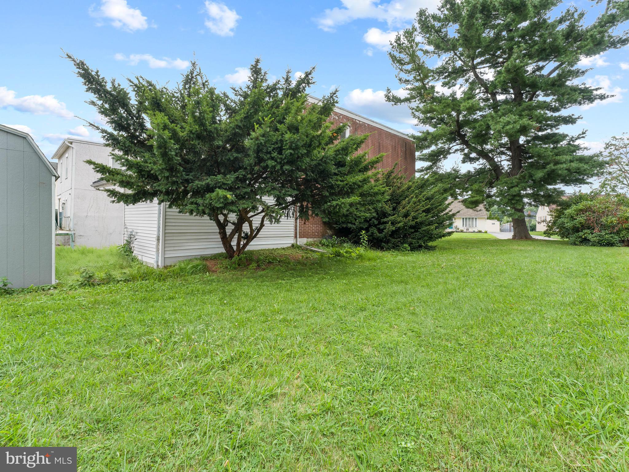 BRIDGEWATER - Residential