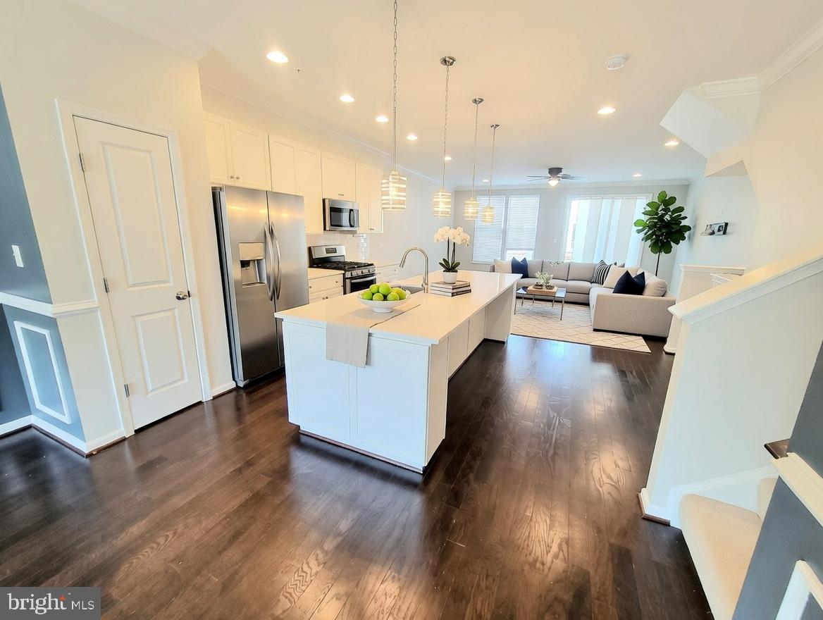 TALLYN RIDGE - Residential Lease