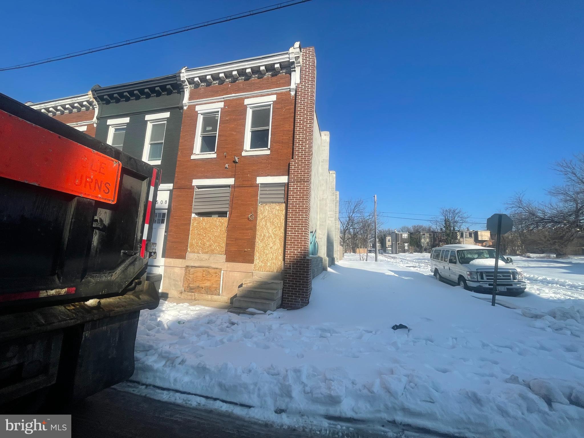 BROADWAY EAST - Residential
