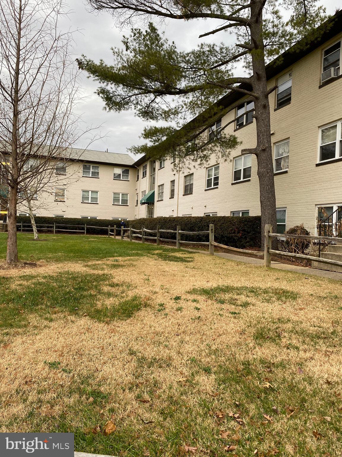 PINEWOOD SOUTH - Residential