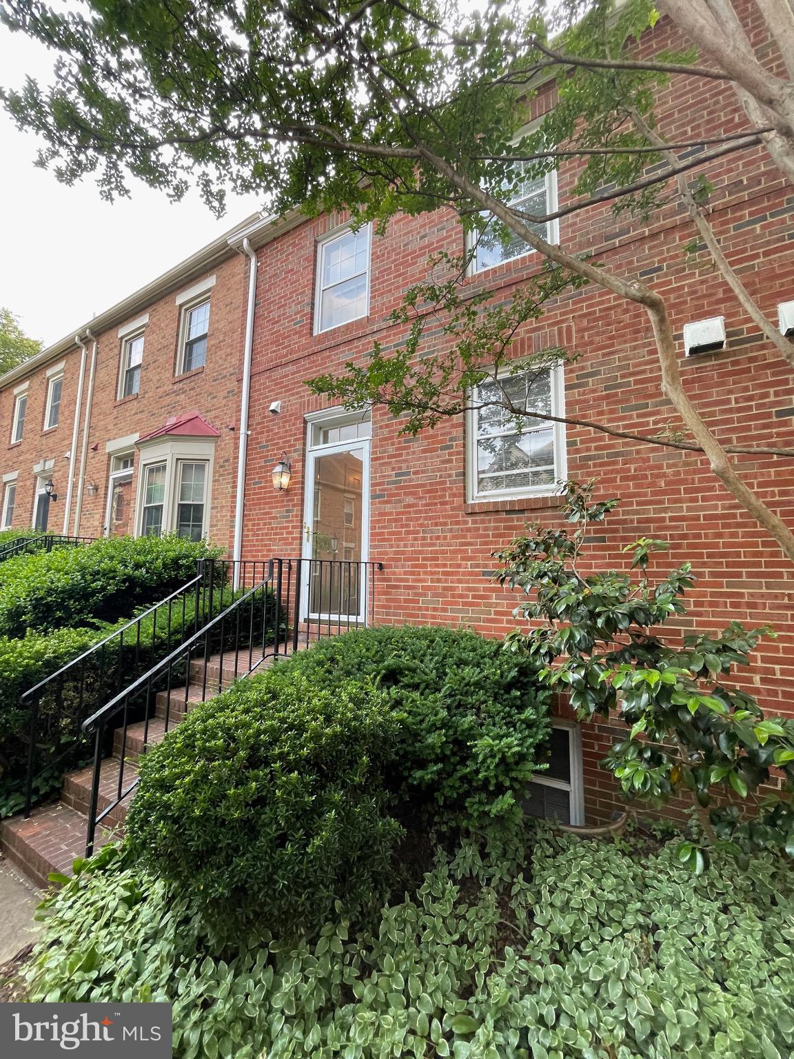 EXCEPTIONAL LOCATION! Don't miss this 3 Bedroom 3.5 Bathroom townhome that is just a few short blocks from the heart of Old Town Alexandria! The living room features hardwood floors and a beautiful wood burning fireplace. The finished basement is complete with bedroom, full bathroom and laundry. Original hardwood floors. Access to two parking spots with convenient access to additional parking on South Henry street and entry through the back gate. The fenced patio is a perfect spot for cookouts and enjoying the outdoors.