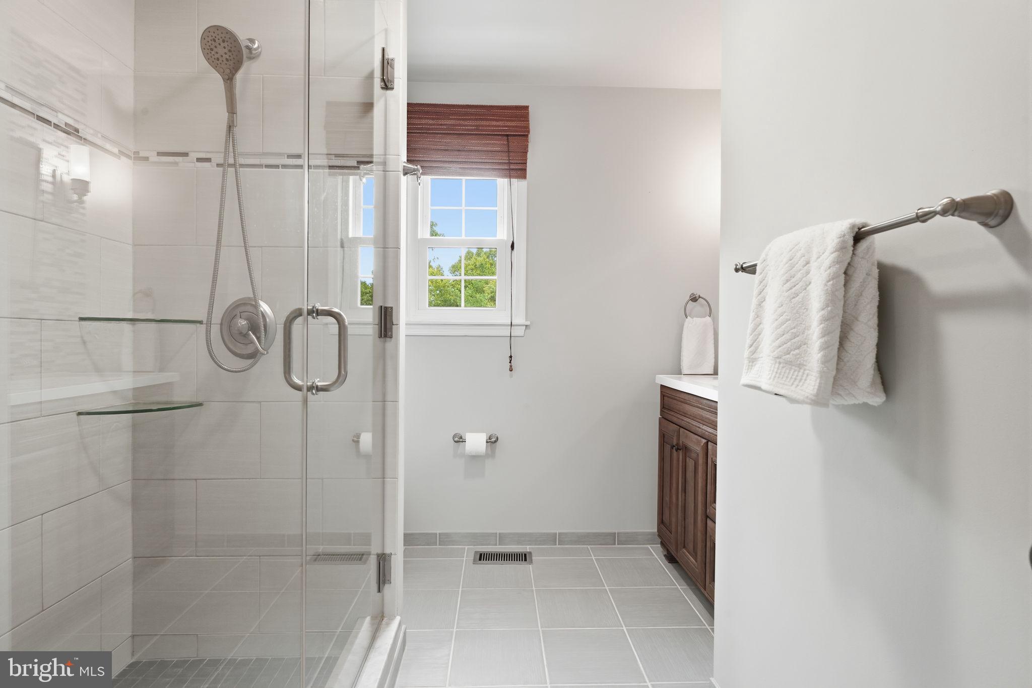 DOYLESTOWN KNOLL - Residential