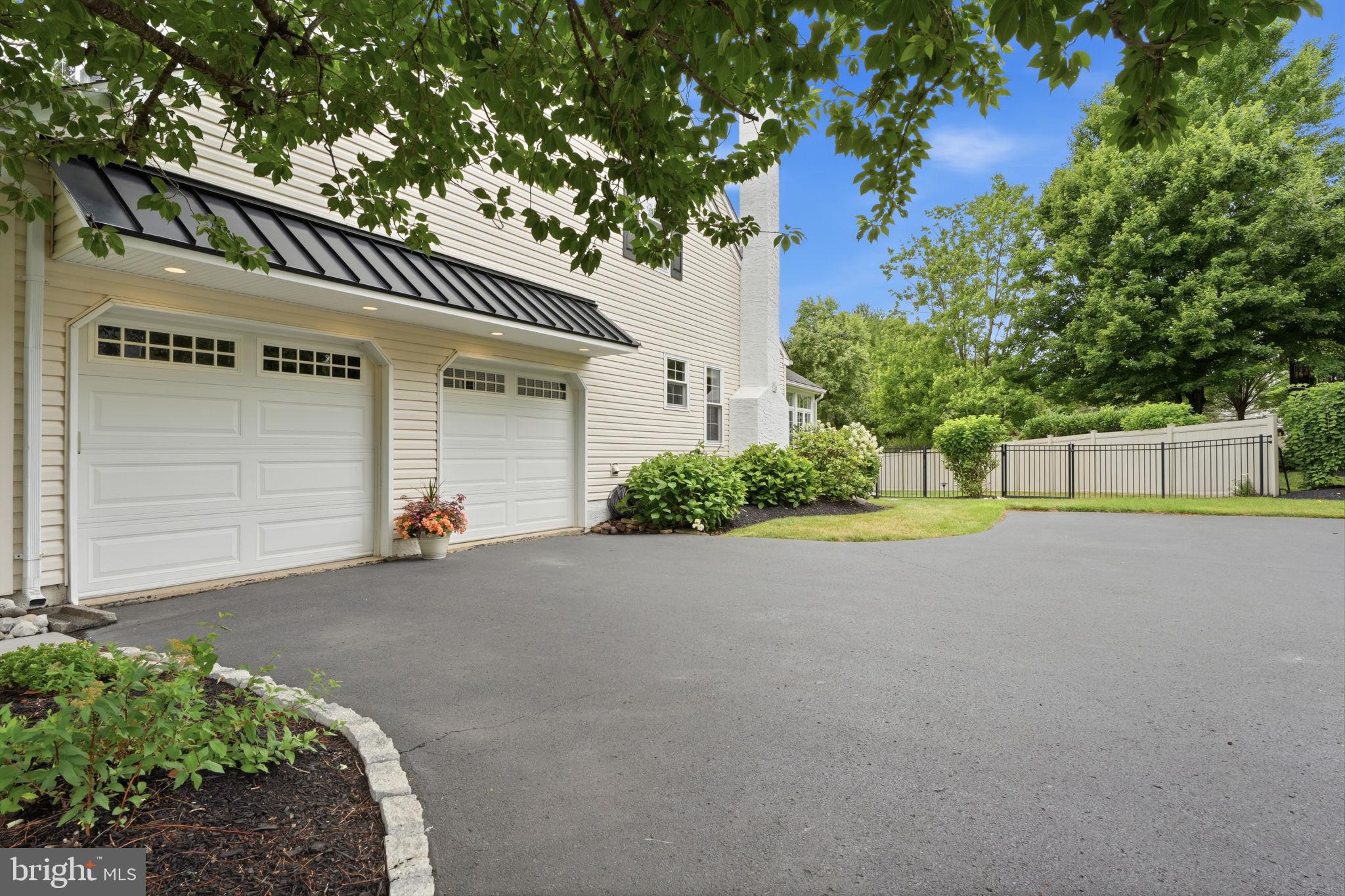 DOYLESTOWN KNOLL - Residential