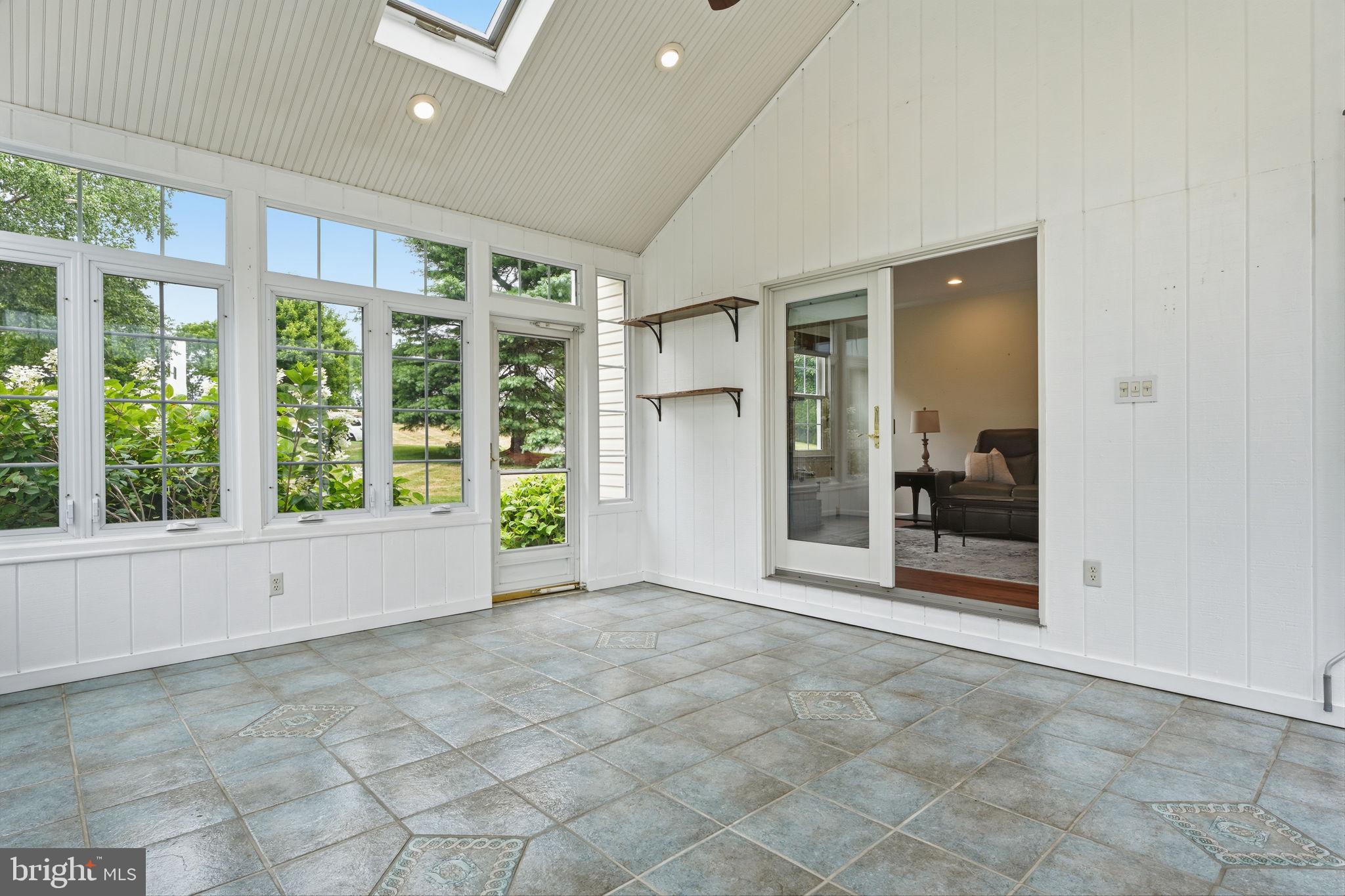 DOYLESTOWN KNOLL - Residential