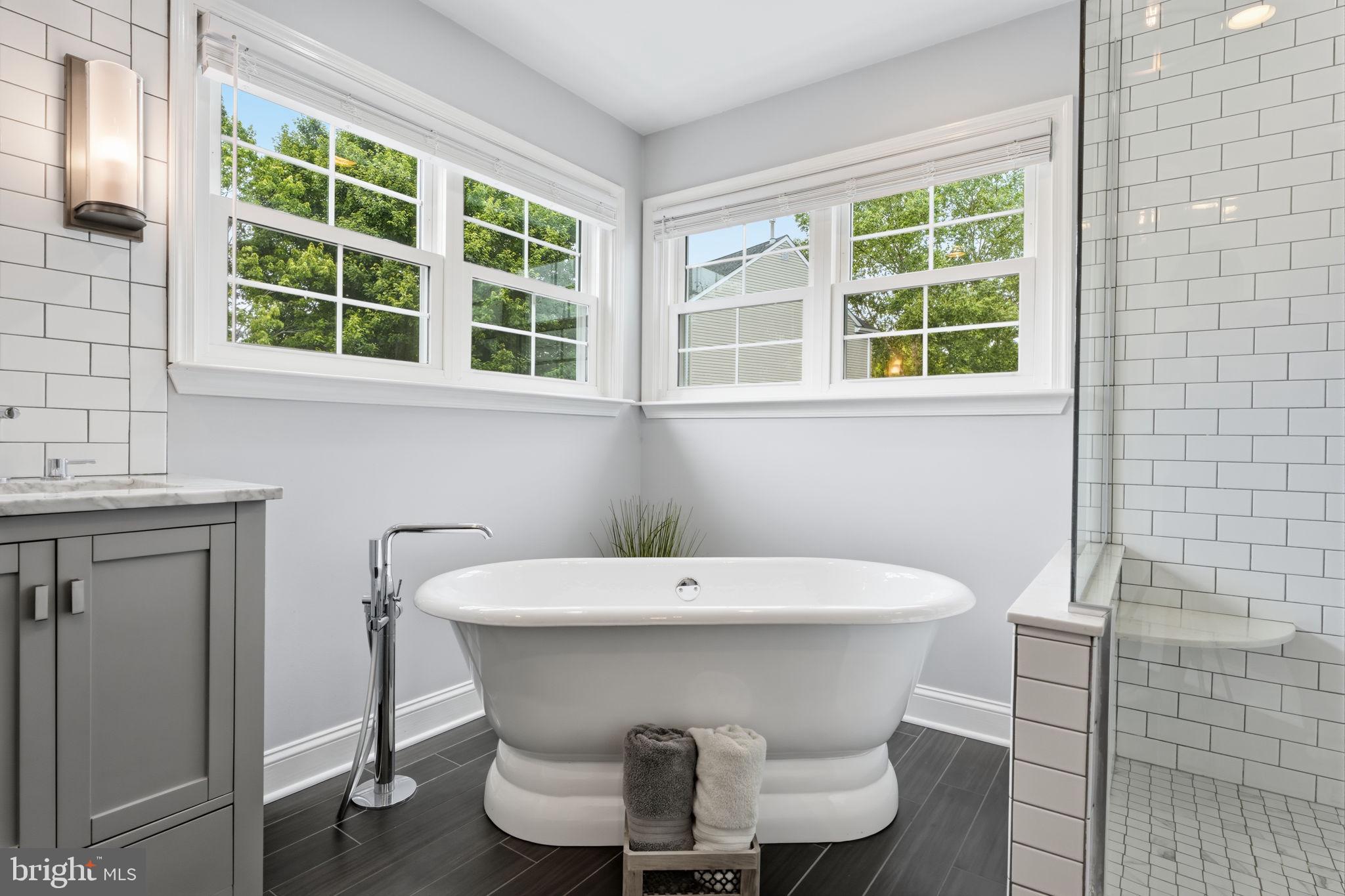 DOYLESTOWN KNOLL - Residential