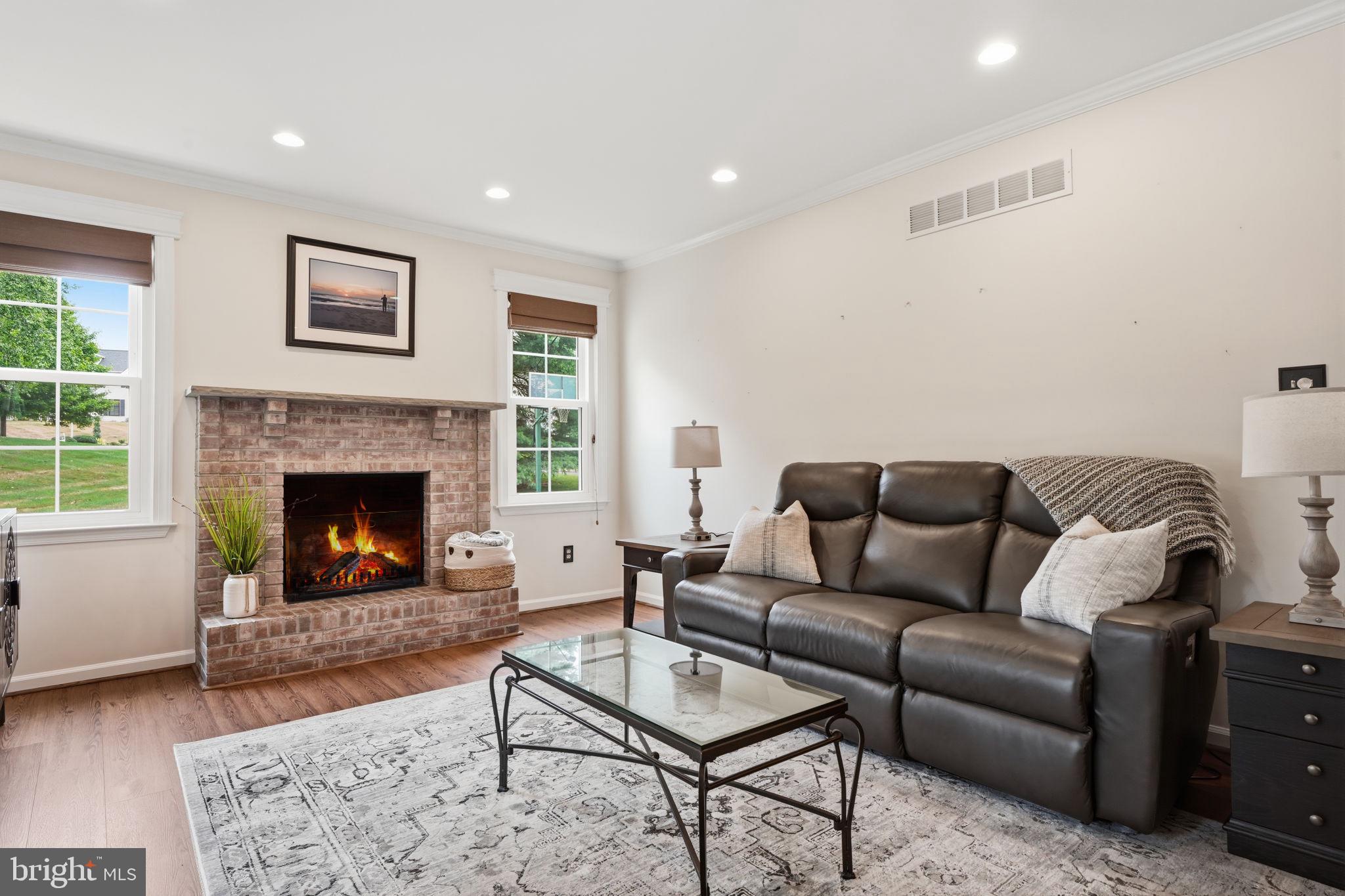DOYLESTOWN KNOLL - Residential
