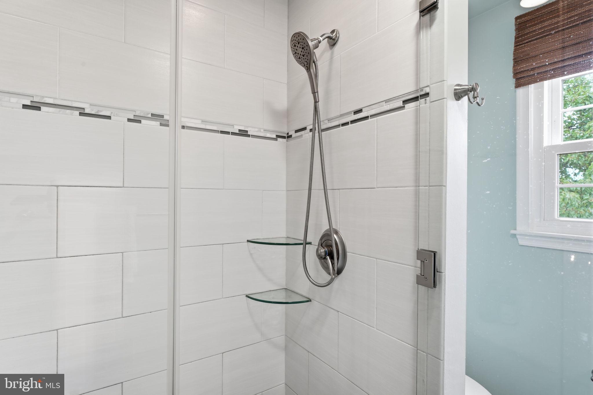 DOYLESTOWN KNOLL - Residential