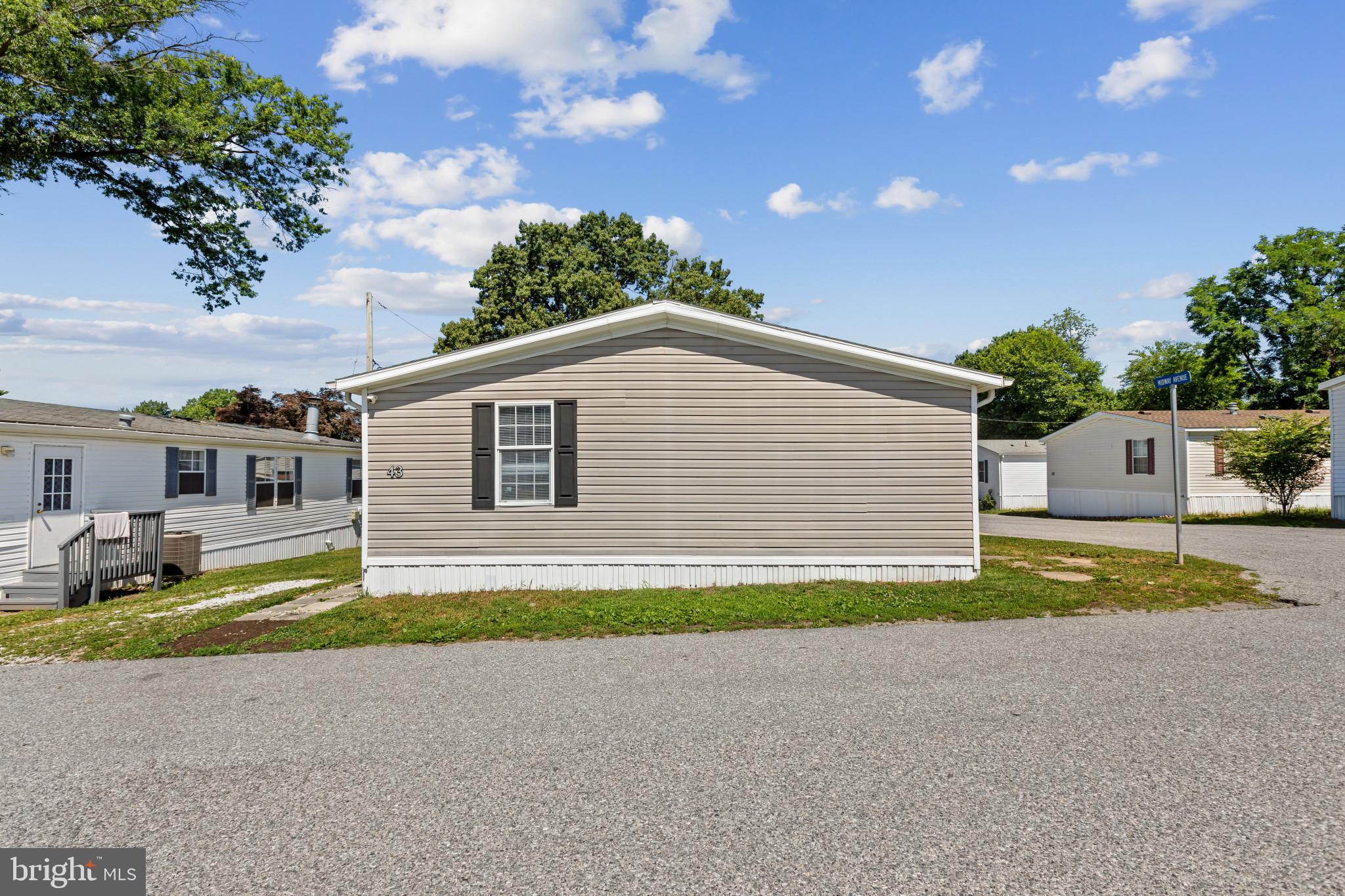 MIDWAY MOBILE VILLAGE - Residential