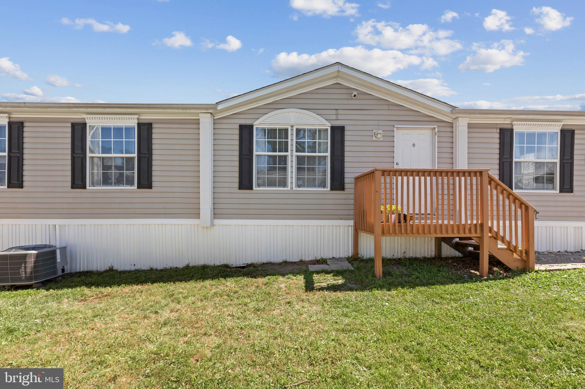 MIDWAY MOBILE VILLAGE - Residential
