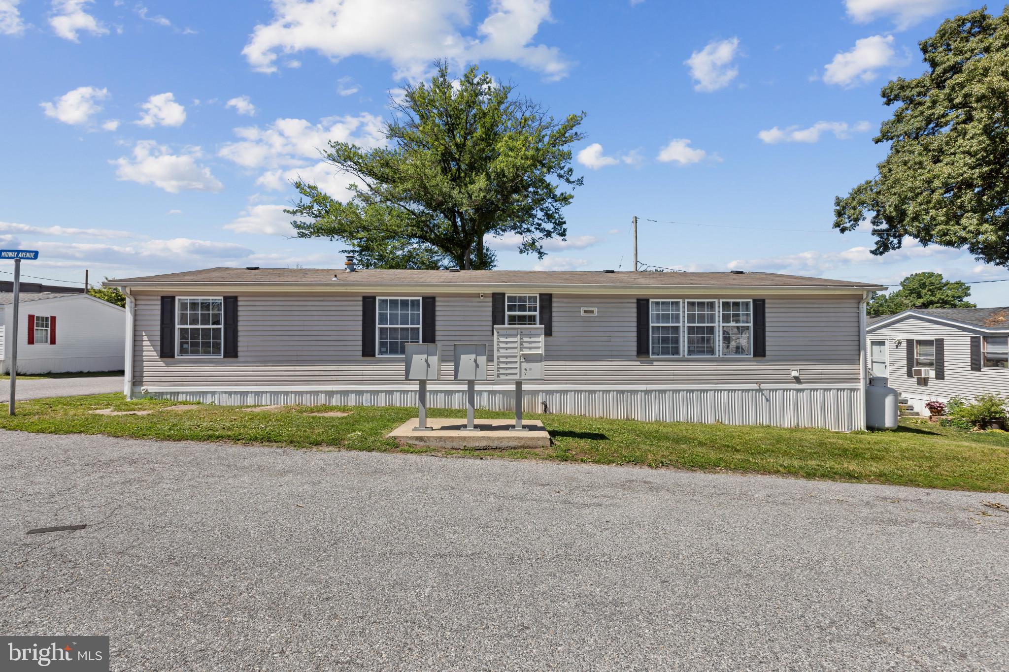 MIDWAY MOBILE VILLAGE - Residential