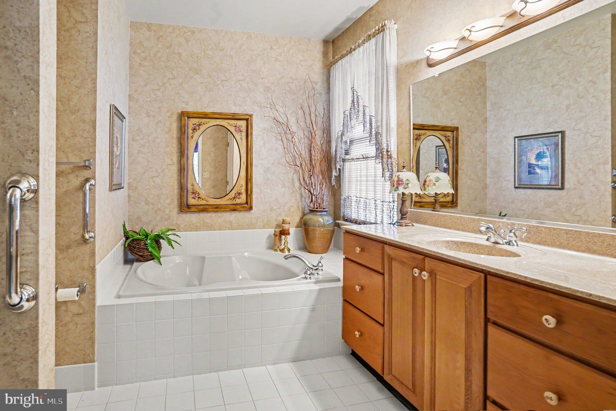 KINGSFIELD - Residential
