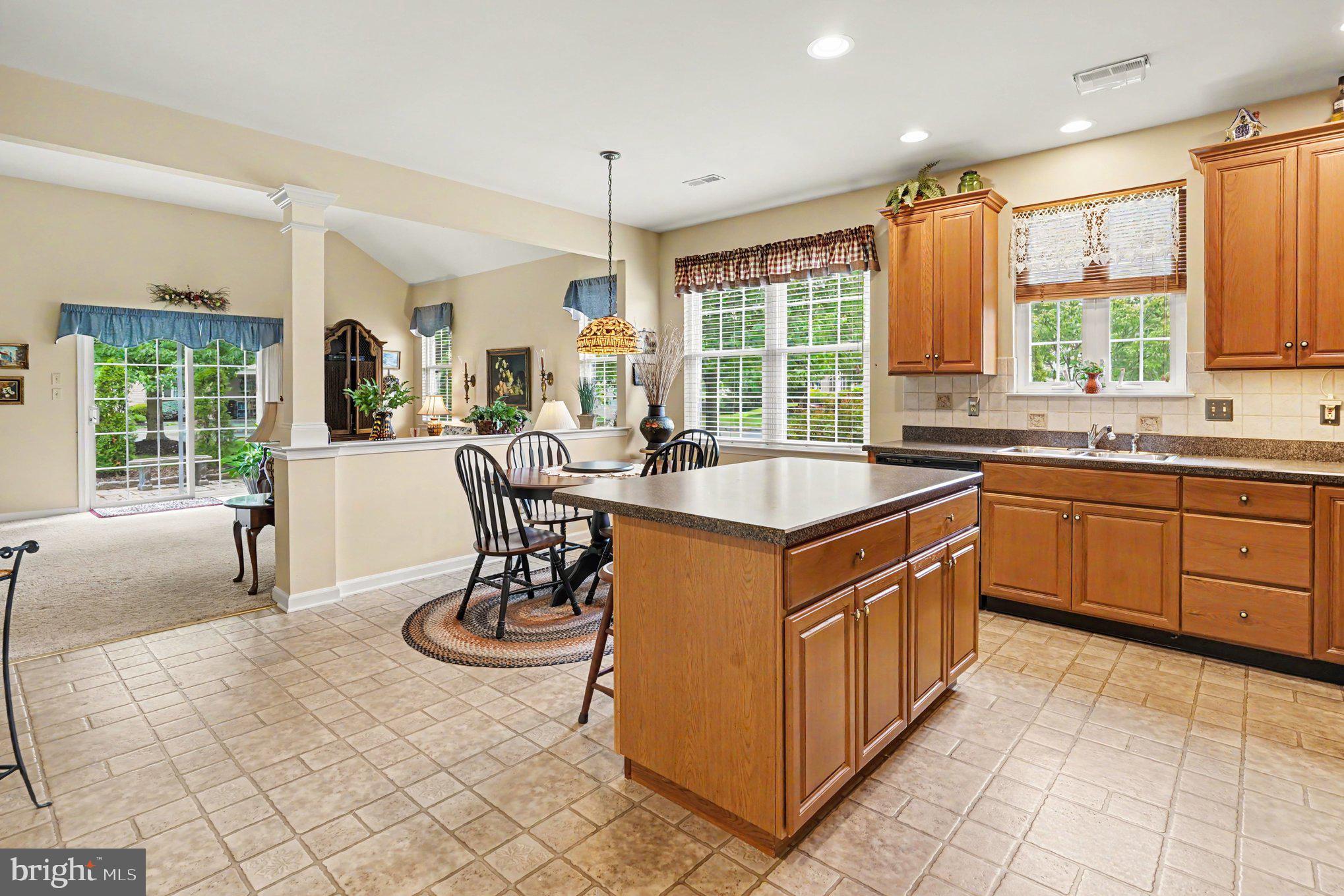KINGSFIELD - Residential