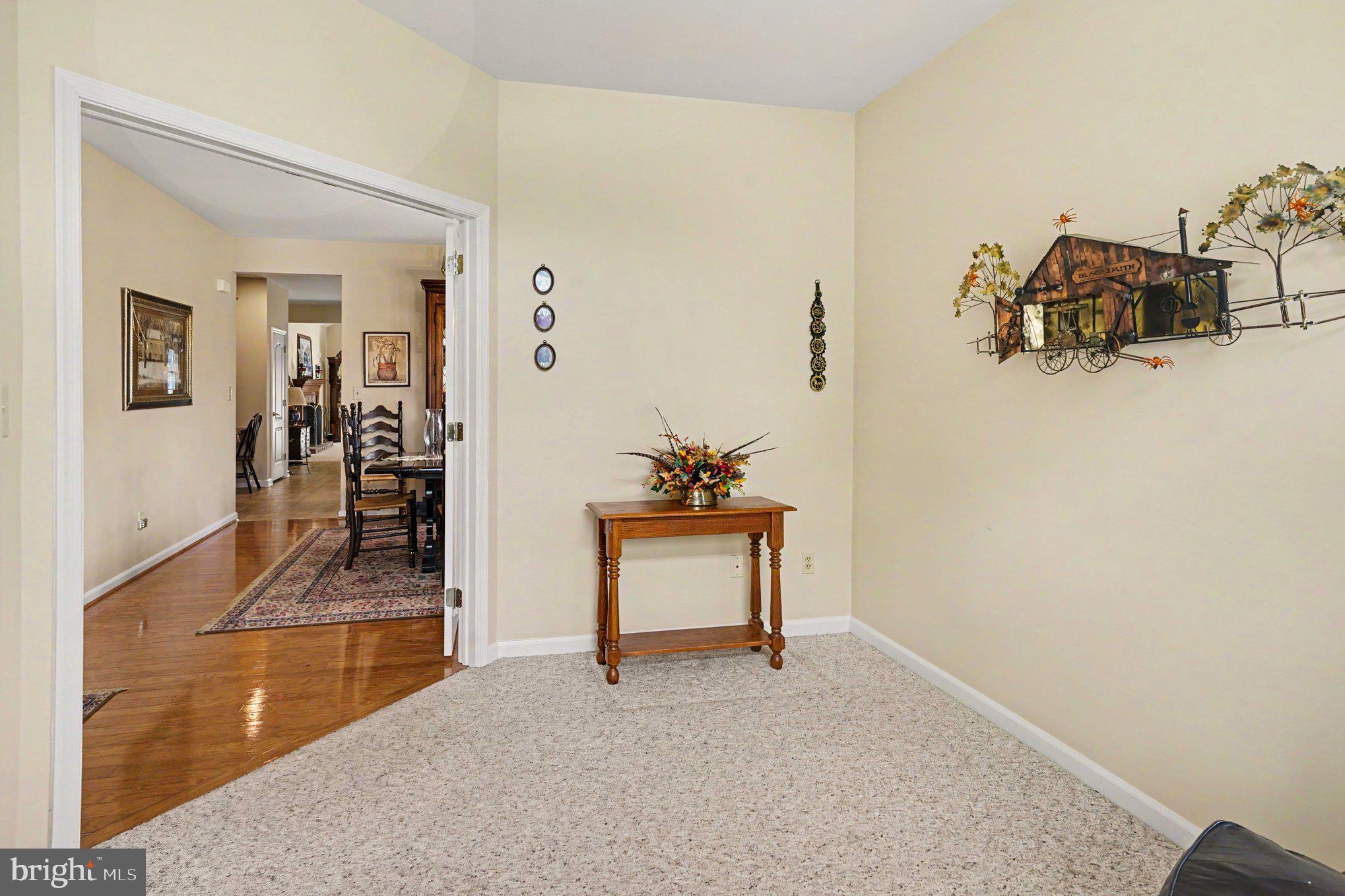 KINGSFIELD - Residential