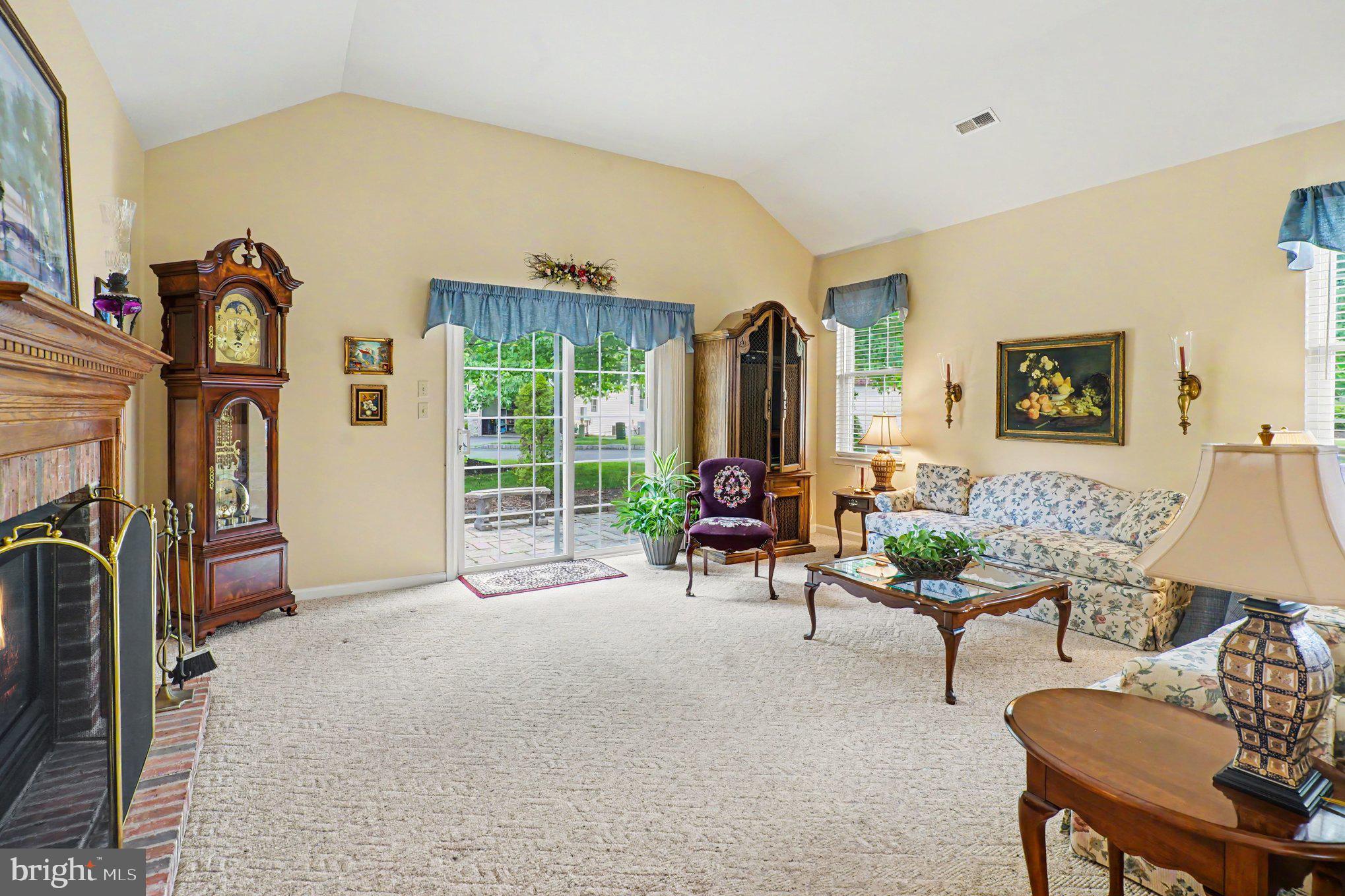 KINGSFIELD - Residential