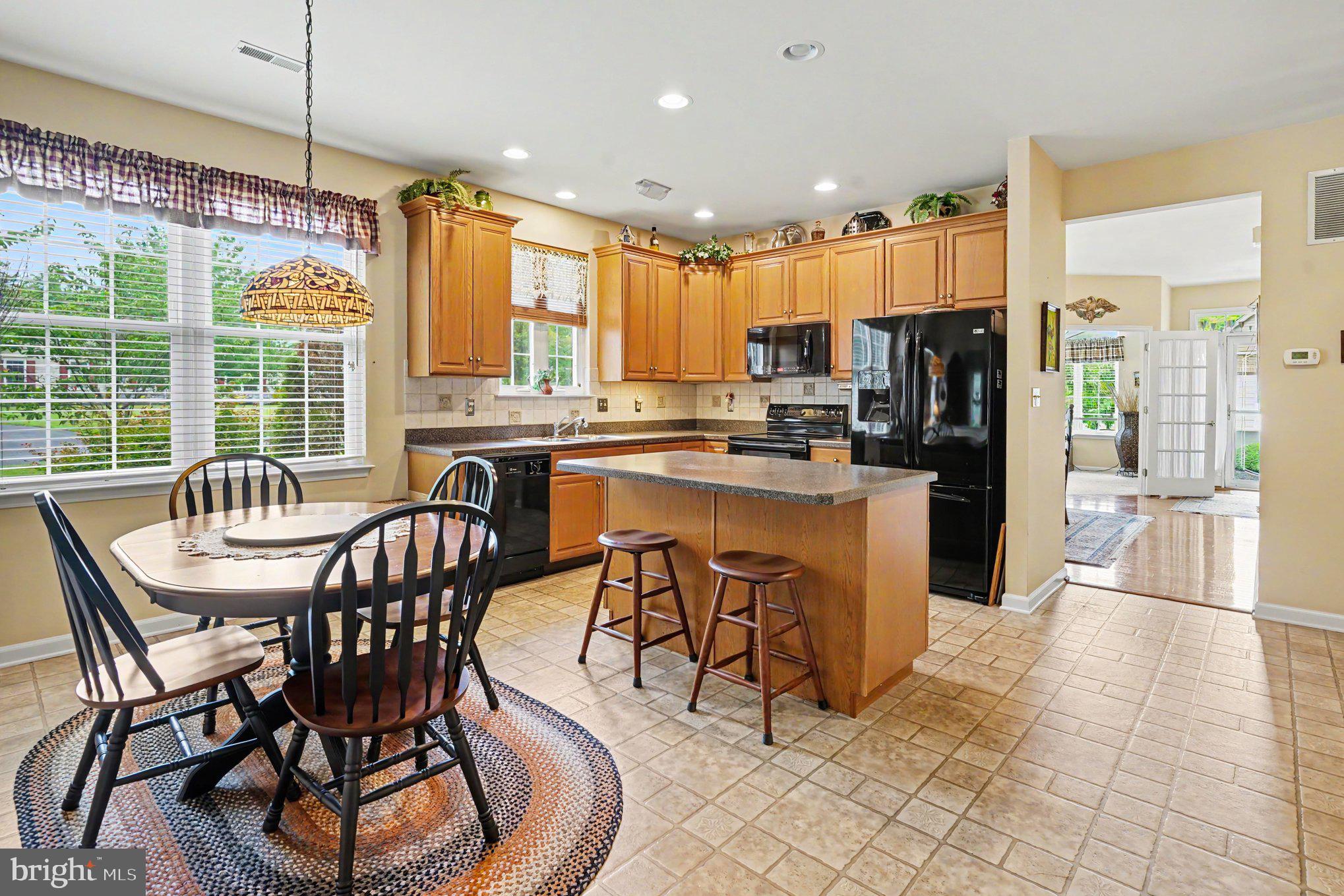 KINGSFIELD - Residential