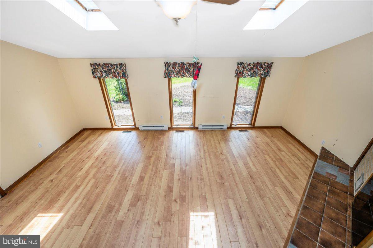 JEFFERSON VIEW - Residential