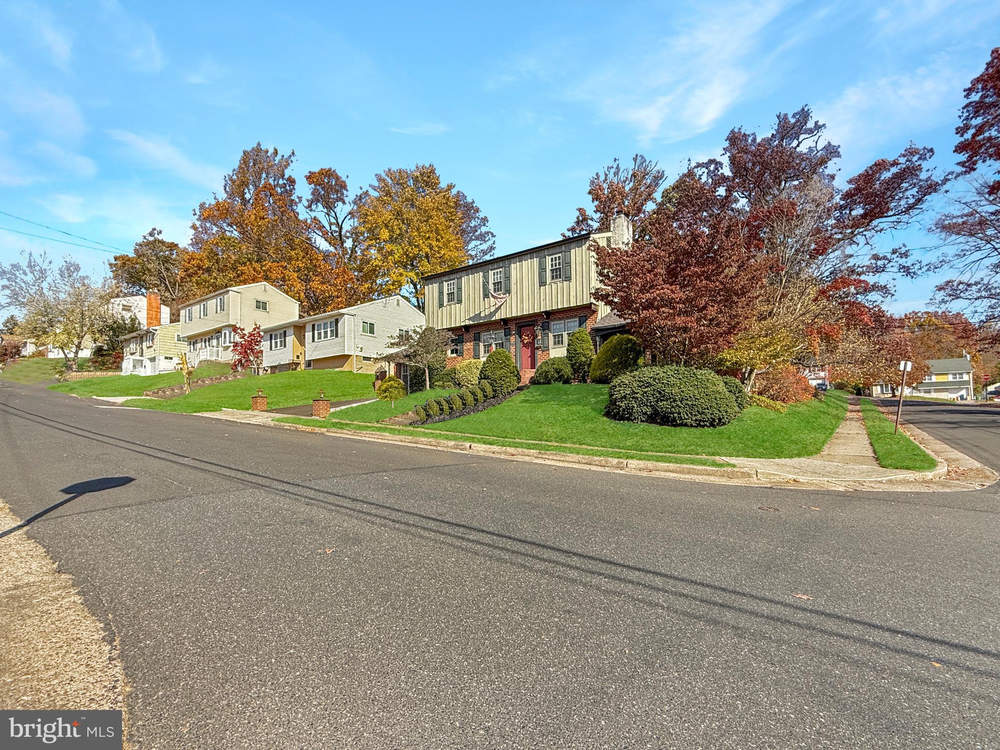 ABINGTON WOODS - Residential