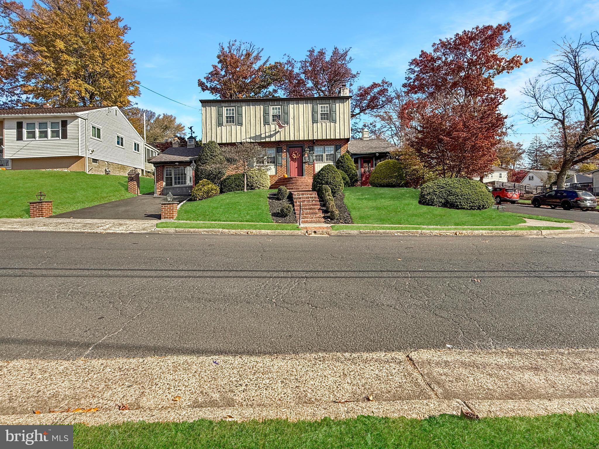 ABINGTON WOODS - Residential
