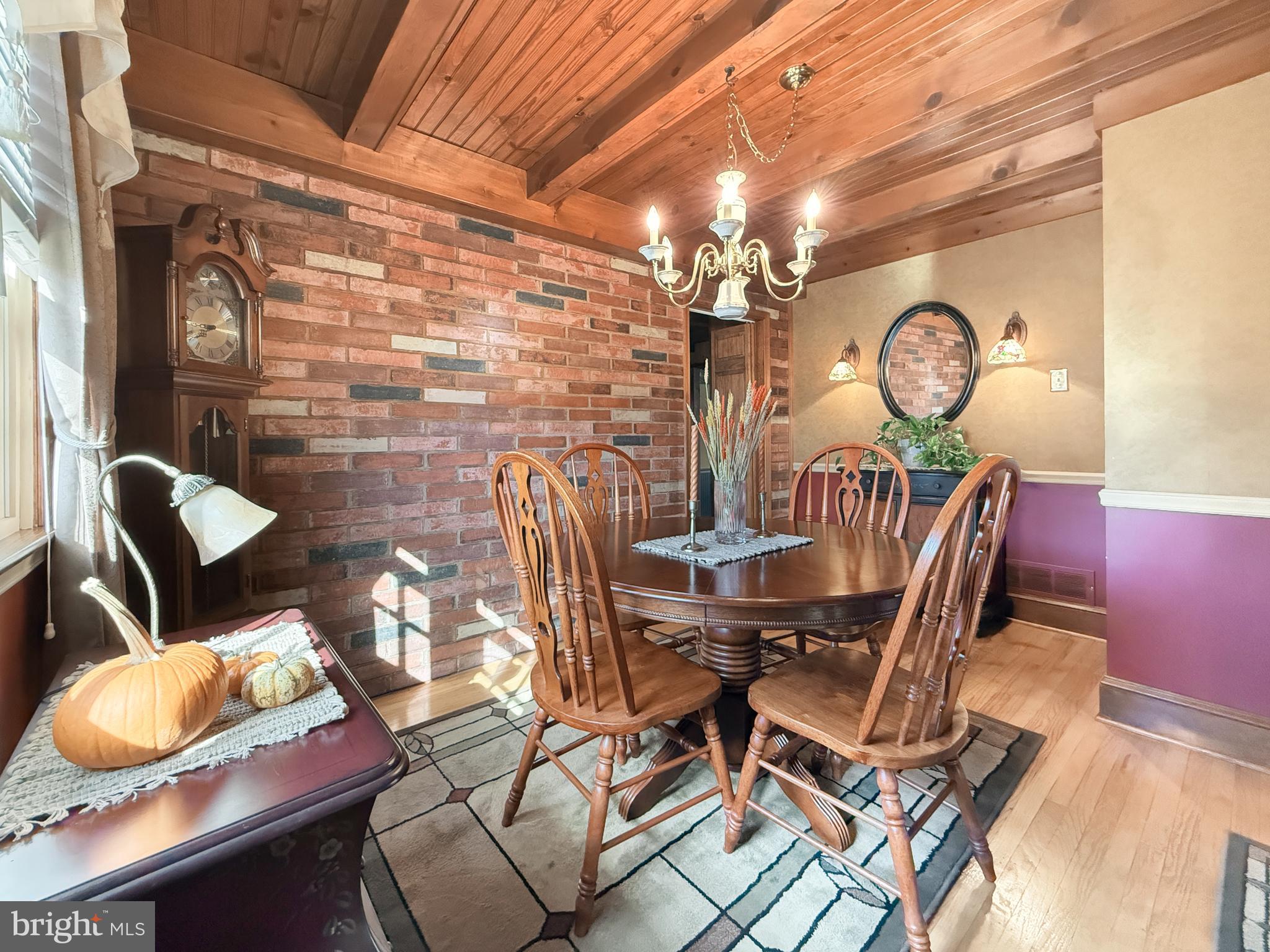 ABINGTON WOODS - Residential