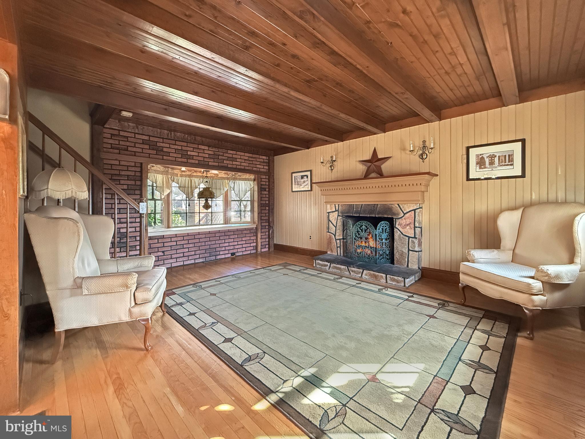 ABINGTON WOODS - Residential