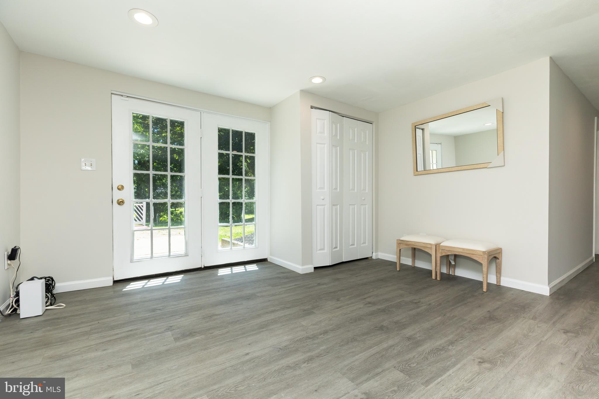 GWYNN ACRES - Residential