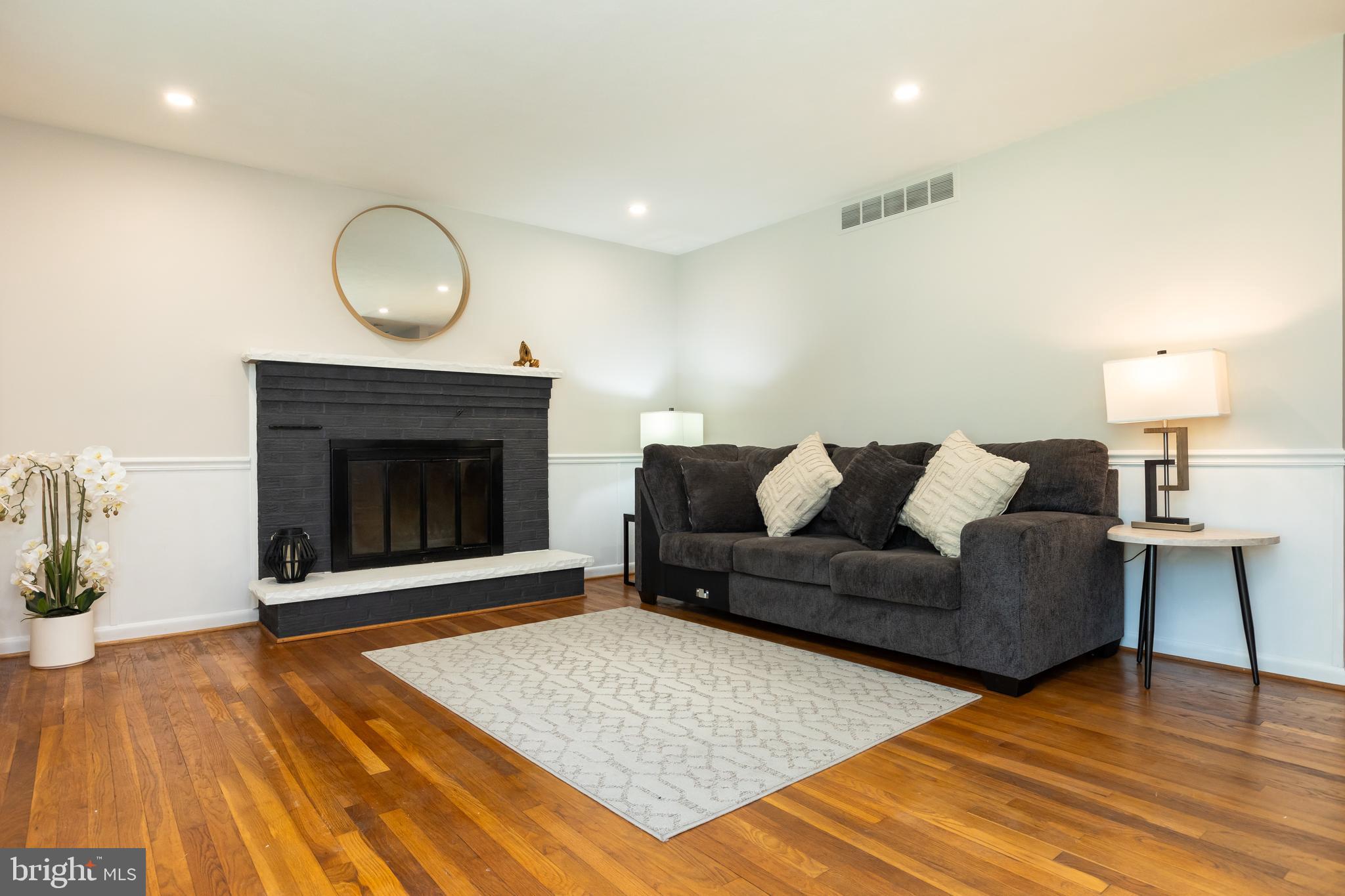 GWYNN ACRES - Residential