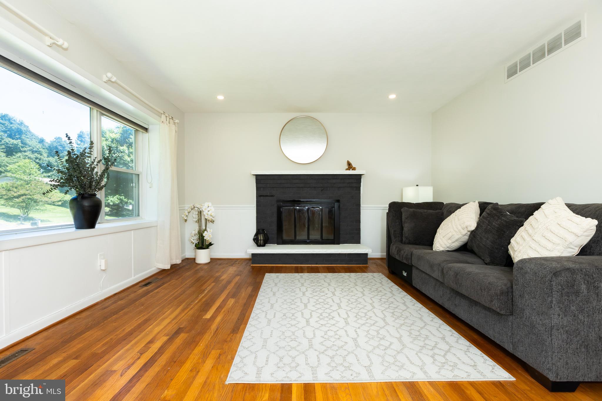 GWYNN ACRES - Residential