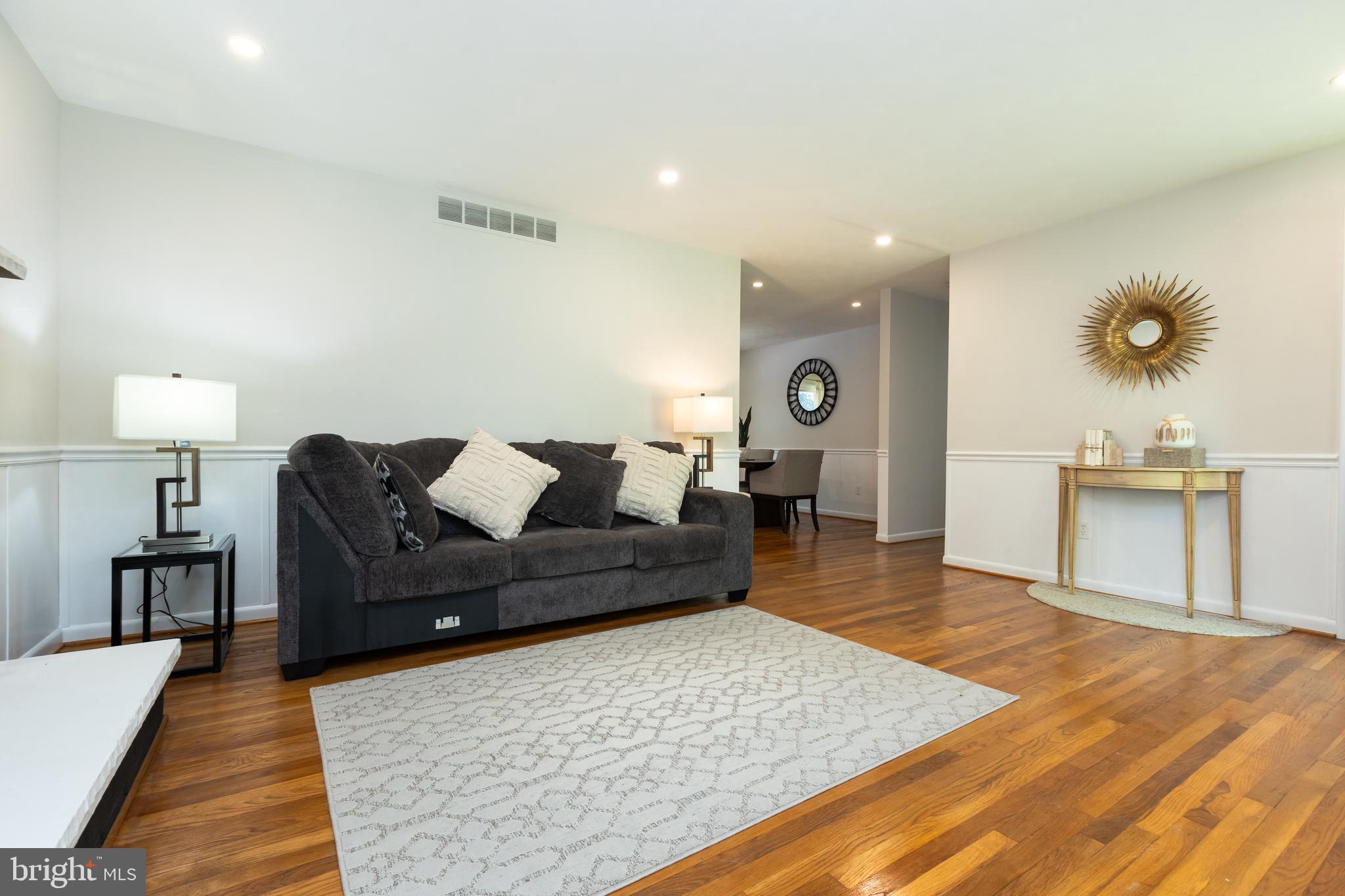 GWYNN ACRES - Residential