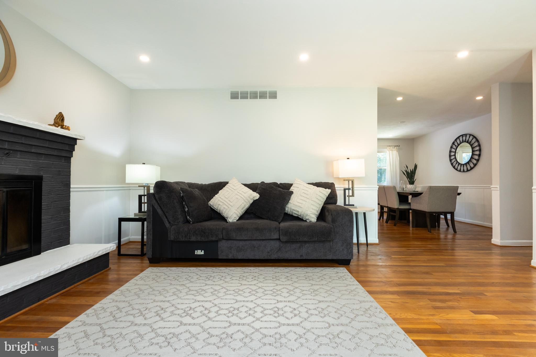 GWYNN ACRES - Residential