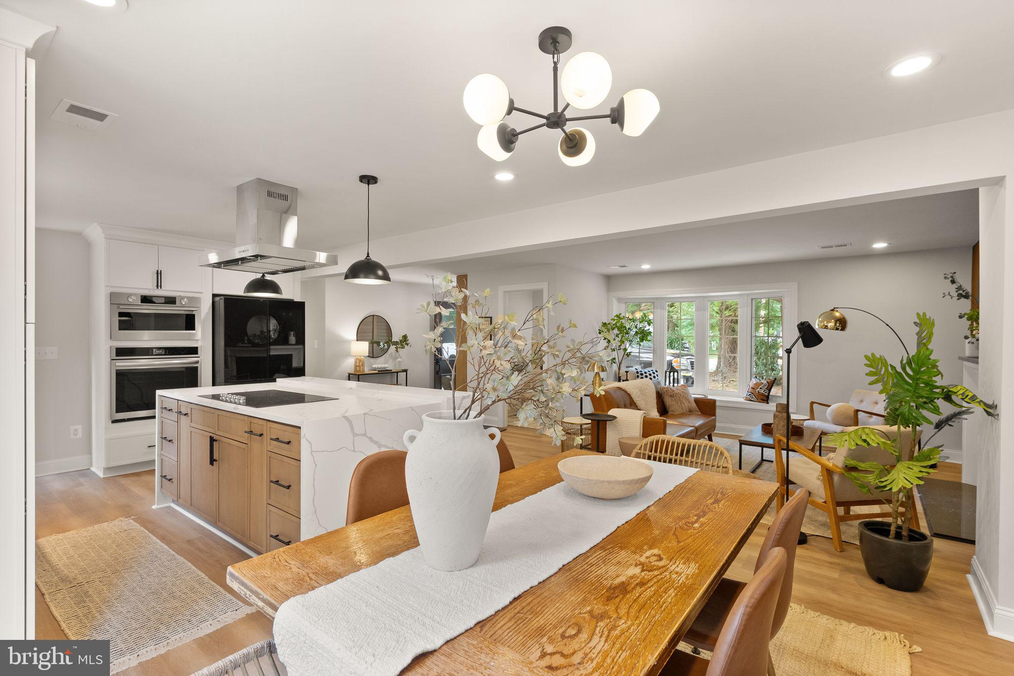 GOLF CLUB MANOR - Residential
