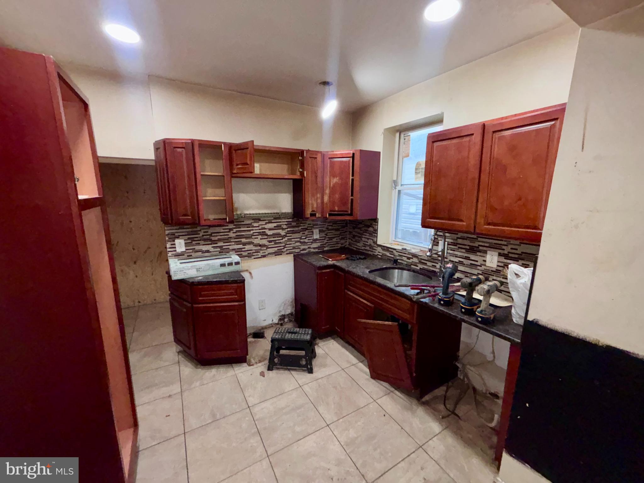 OLNEY - Residential
