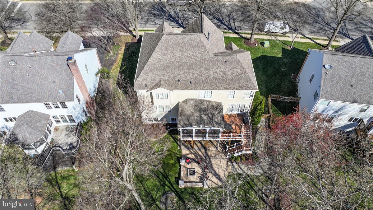 BROADLANDS - Residential