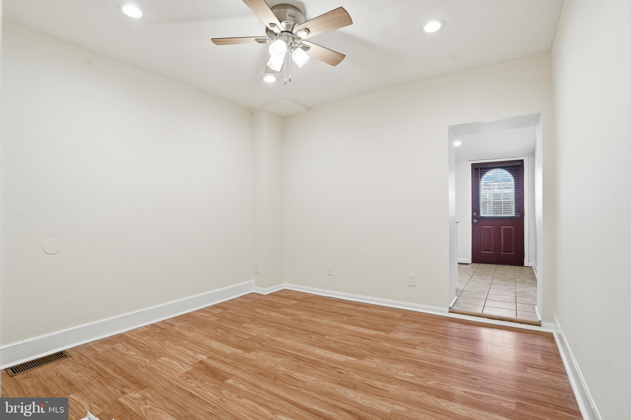 PORT RICHMOND - Residential