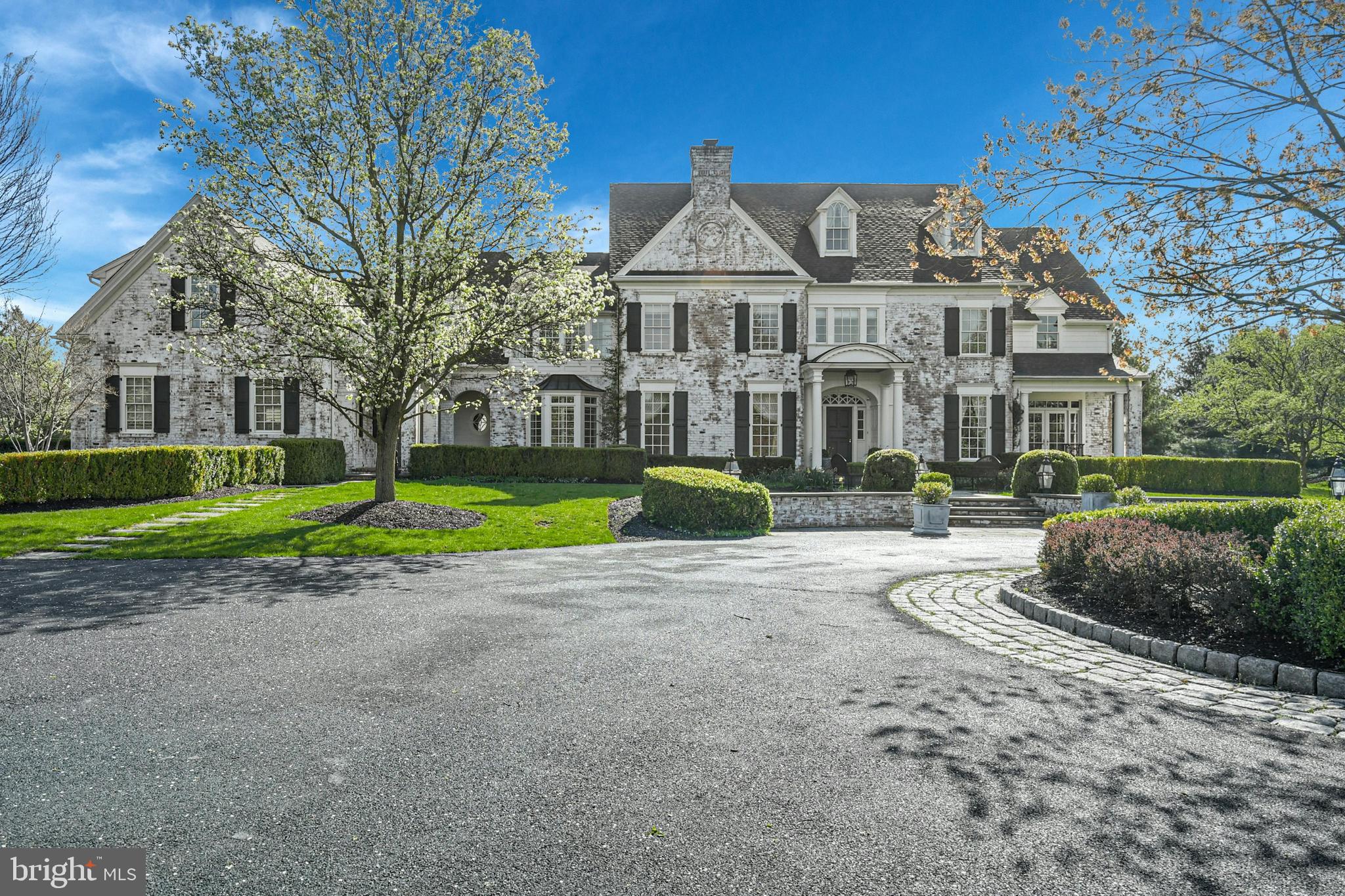 OLD MILL ESTATES - Residential