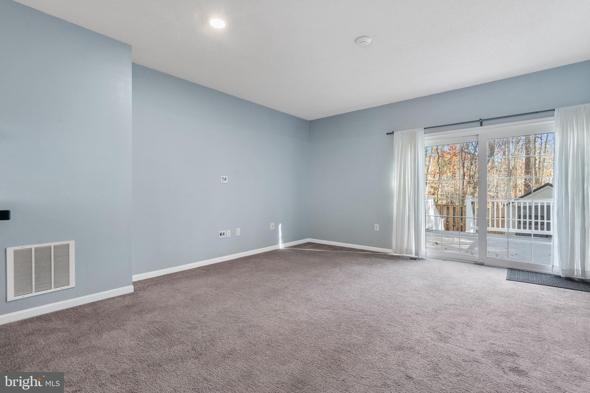 WOODSTONE - Residential