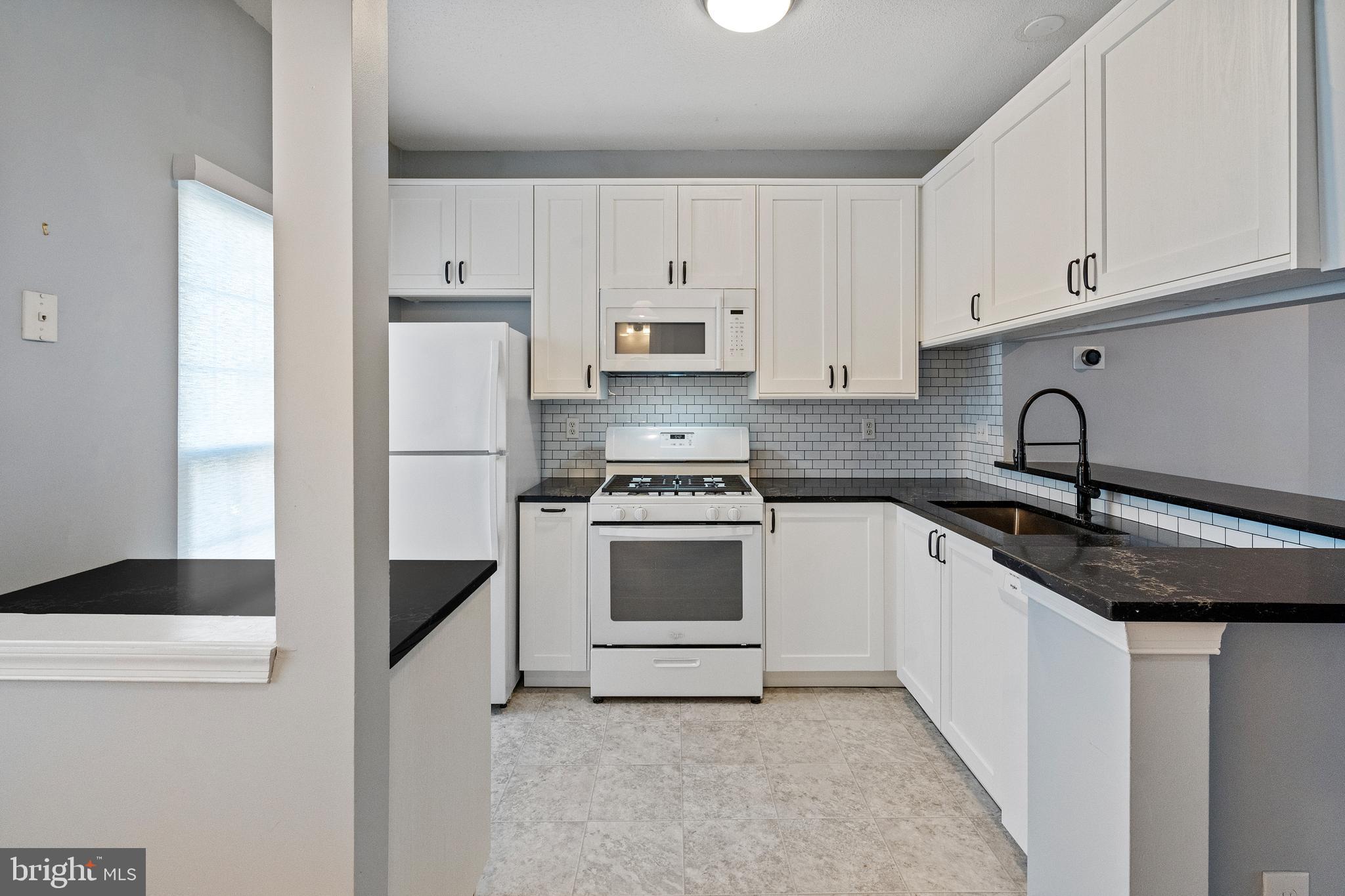 WOODSTONE - Residential