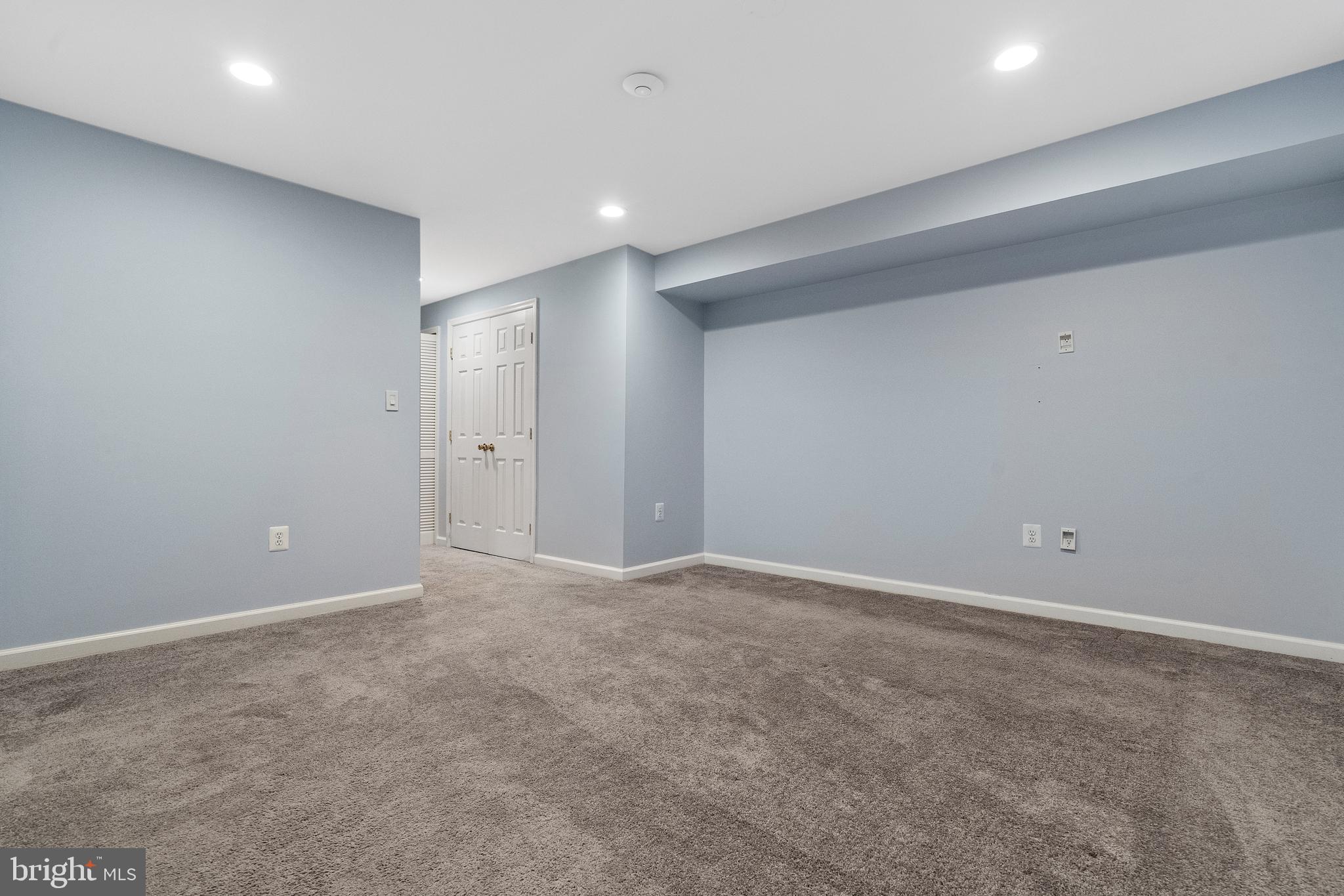 WOODSTONE - Residential