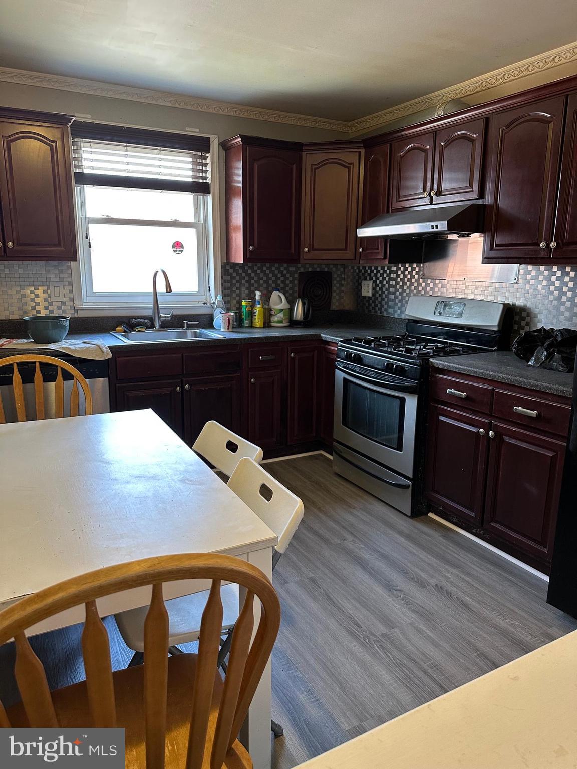 PHILADELPHIA (NORTHEAST) - Residential