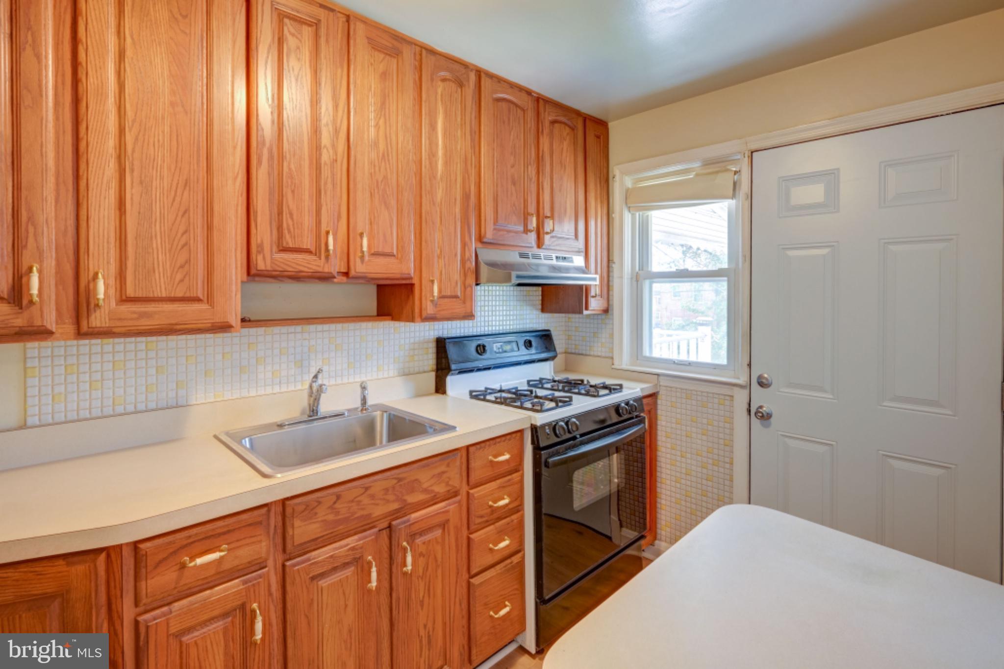YALE HEIGHTS - Residential