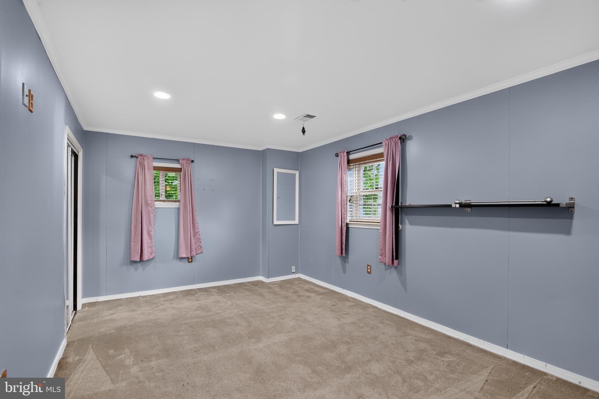 NOB HILL - Residential