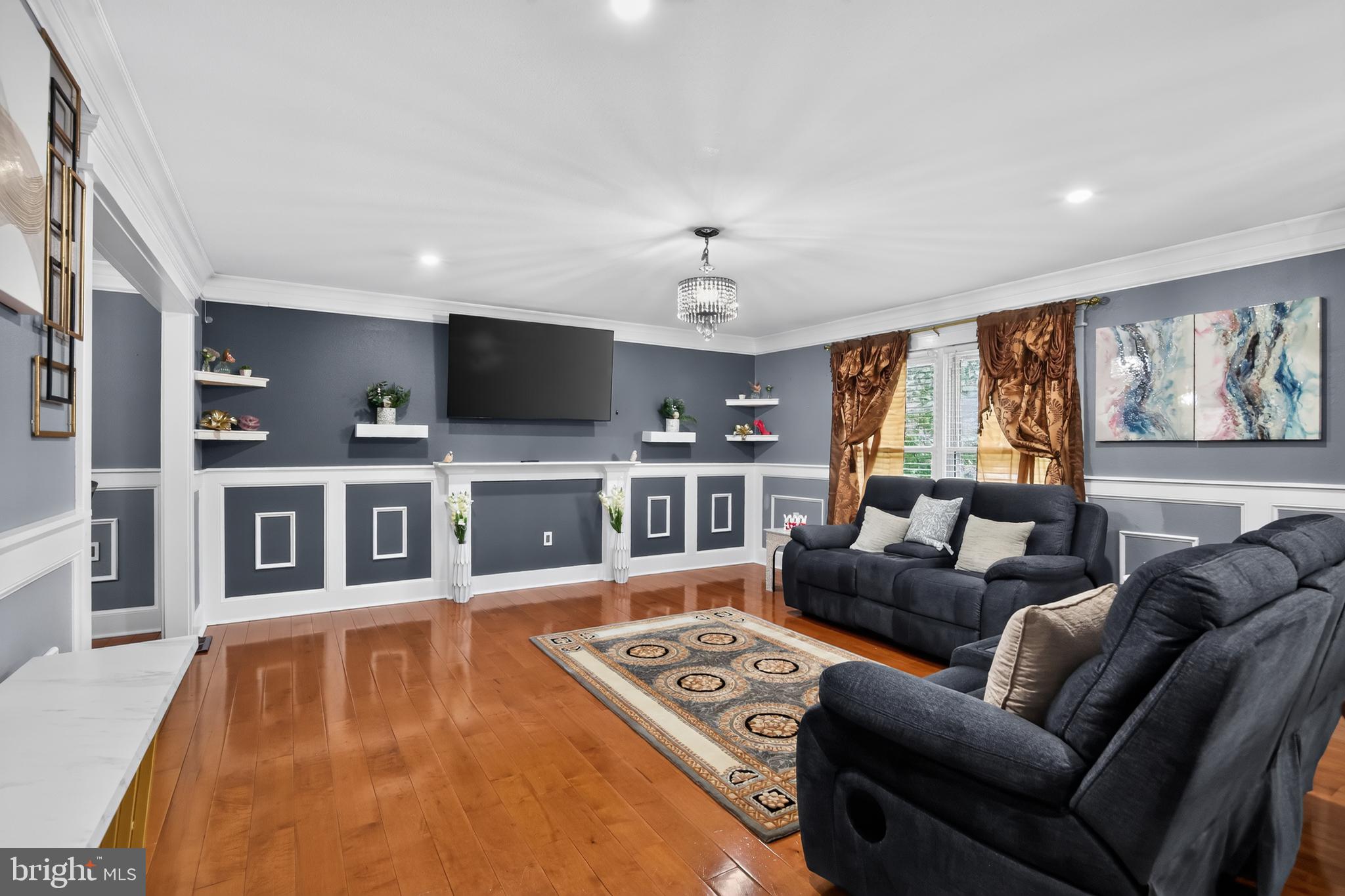 NOB HILL - Residential