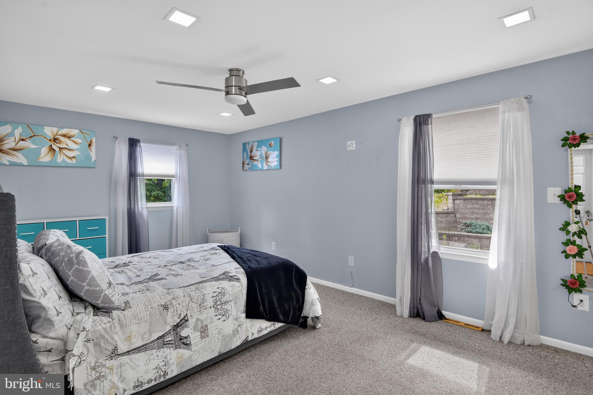 NOB HILL - Residential