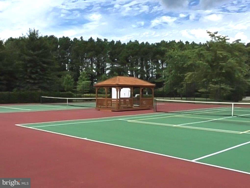 EASTON CLUB EAST - Residential
