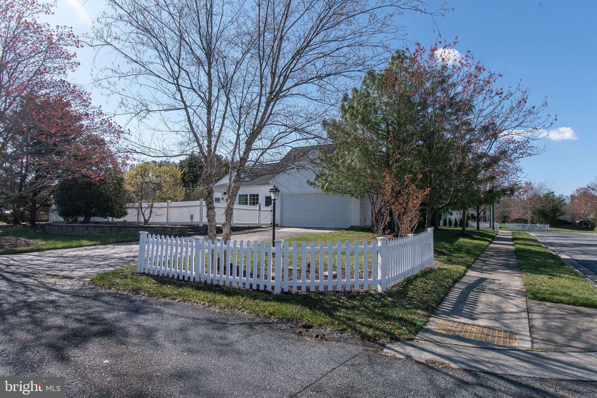 EASTON CLUB EAST - Residential