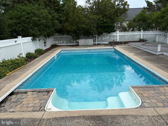 EASTON CLUB EAST - Residential