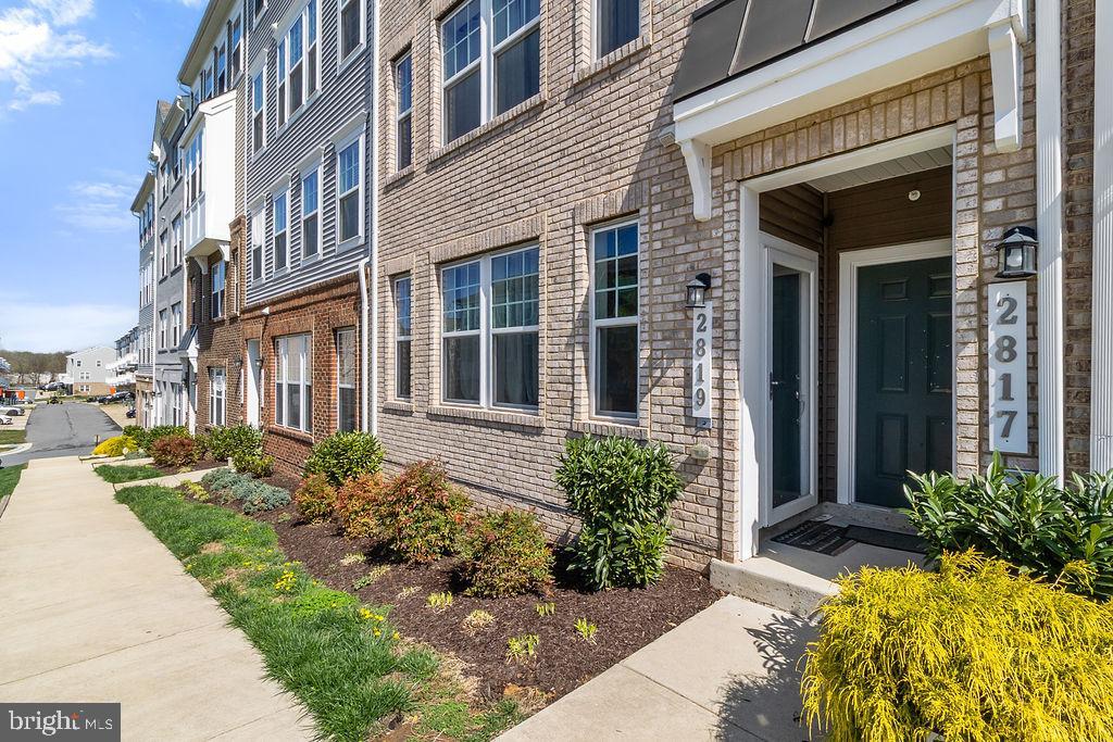 METRO POINTE - Residential Lease