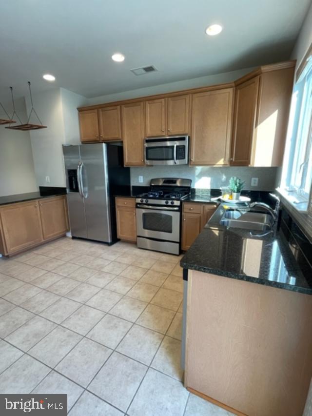 BRAMBLETON - Residential Lease